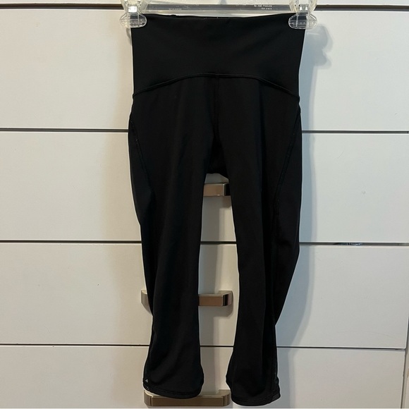 Lululemon Train Times Crop Leggings 17" - Picture 2 of 7